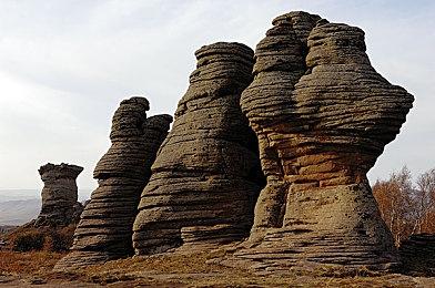 《法外枭雄：滚石城》第四集预告“机会” 3月28日Epic发售